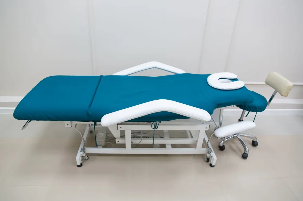 Table adaptable remboursement pour examen medical avec matelas teal en clinique
